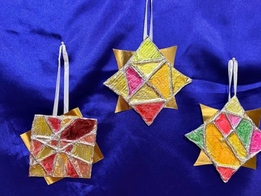 Рождественские звезды из цветного картона